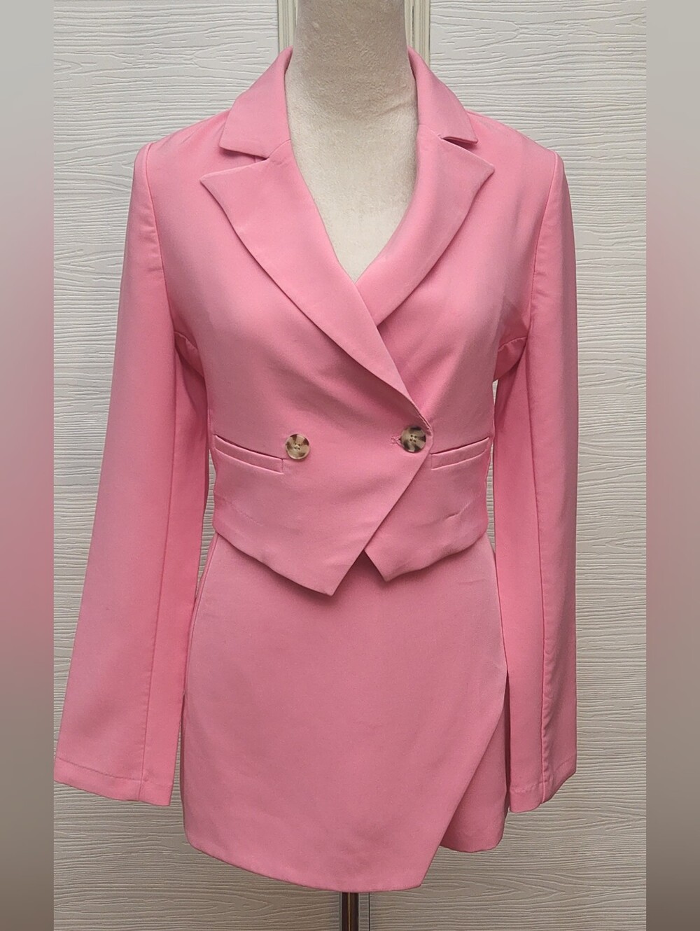GB Gianni Bini Pink Blazer & Shorts 2-Piece Set Size Small